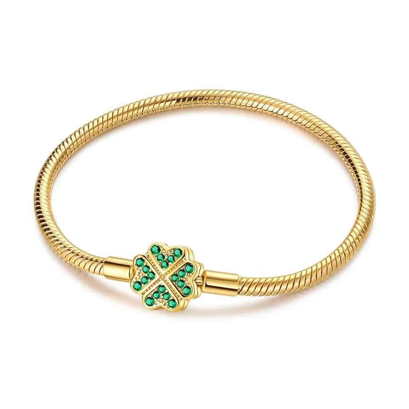 Pulseira de prata com pendente de trevo de quatro folhas cravejado com zircónias verdes, em corrente snake.
