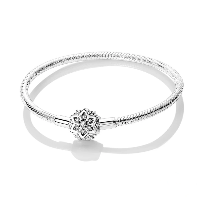 Pulseira prata com fecho de flor cravejado de zircónias, corrente em malha de cobra