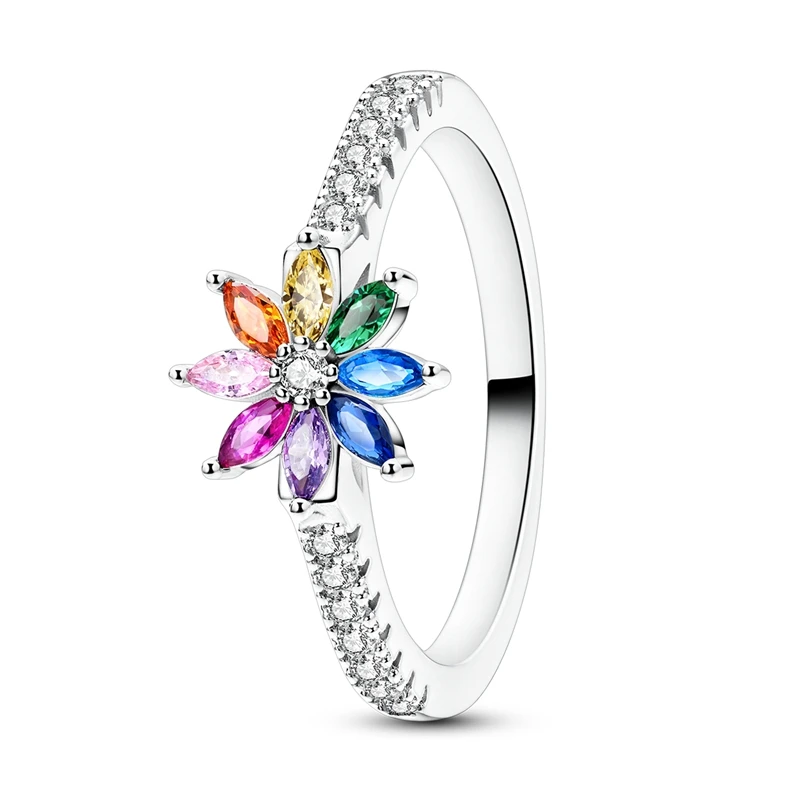 Anel de prata com flor central de pétalas em zircónias coloridas e aro cravado de micro zircónias