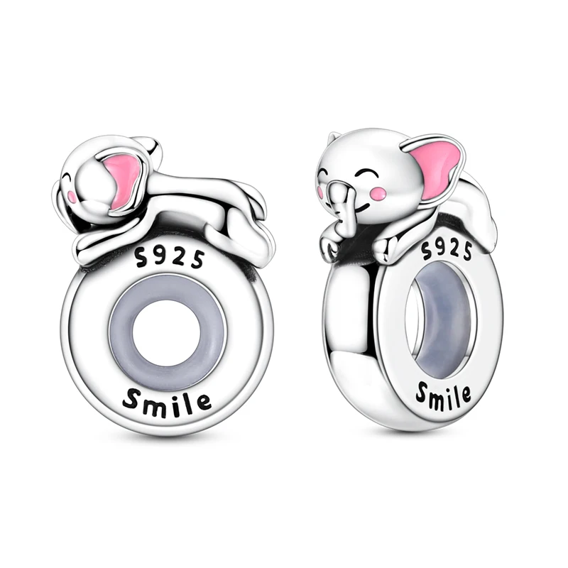 Charm clip de elefante prateado com detalhe em esmalte rosa e palavra Smile.