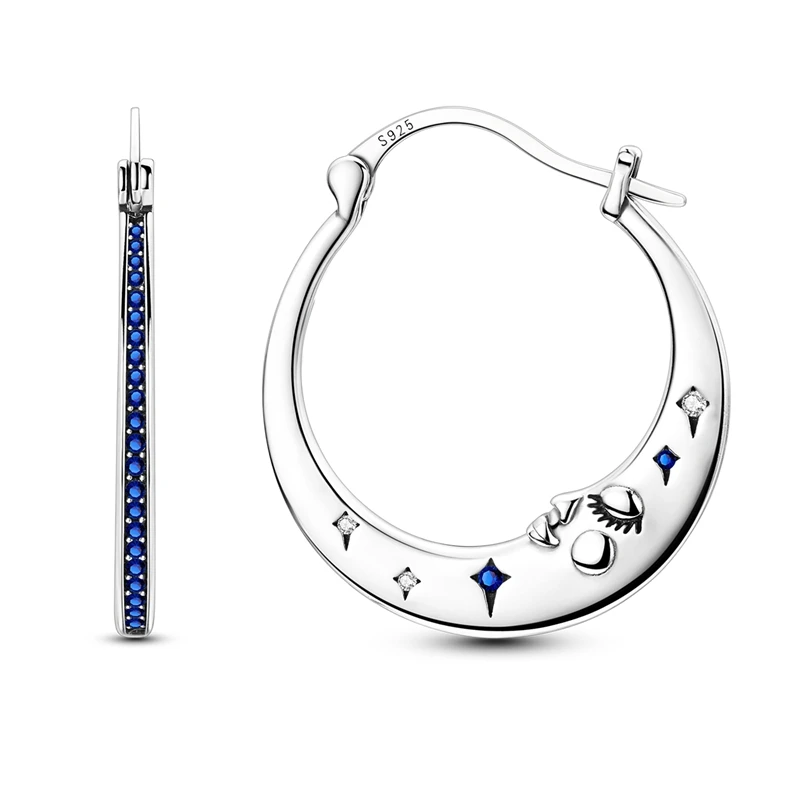 Brincos de prata com pendentes de lua crescente e estrela, cravejados com zircónias
