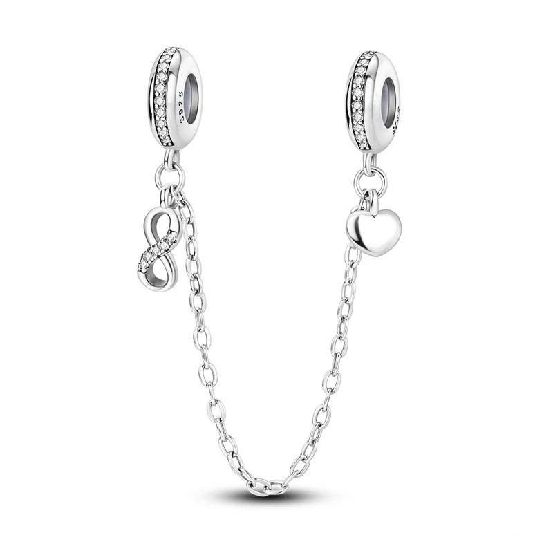 Corrente de segurança em prata com charms de coração liso e infinito cravejado de zircónias.