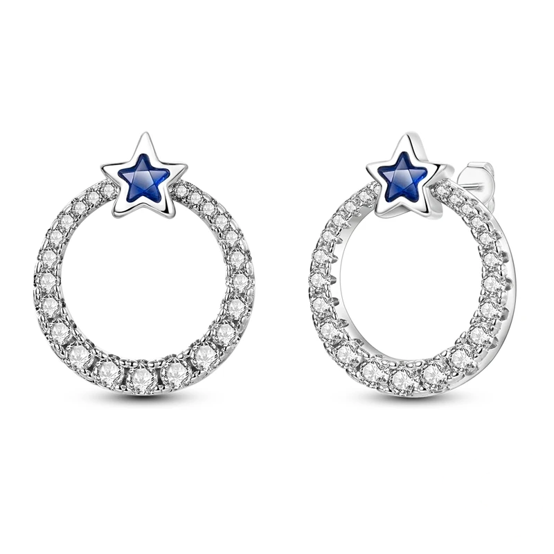 Brincos argola cravejada de zircónias com estrela azul no topo em prata polida