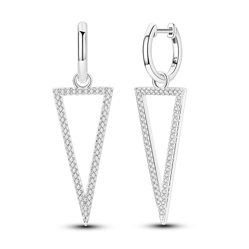 Brincos de argola em prata com pendente triangular cravejado de zircónias