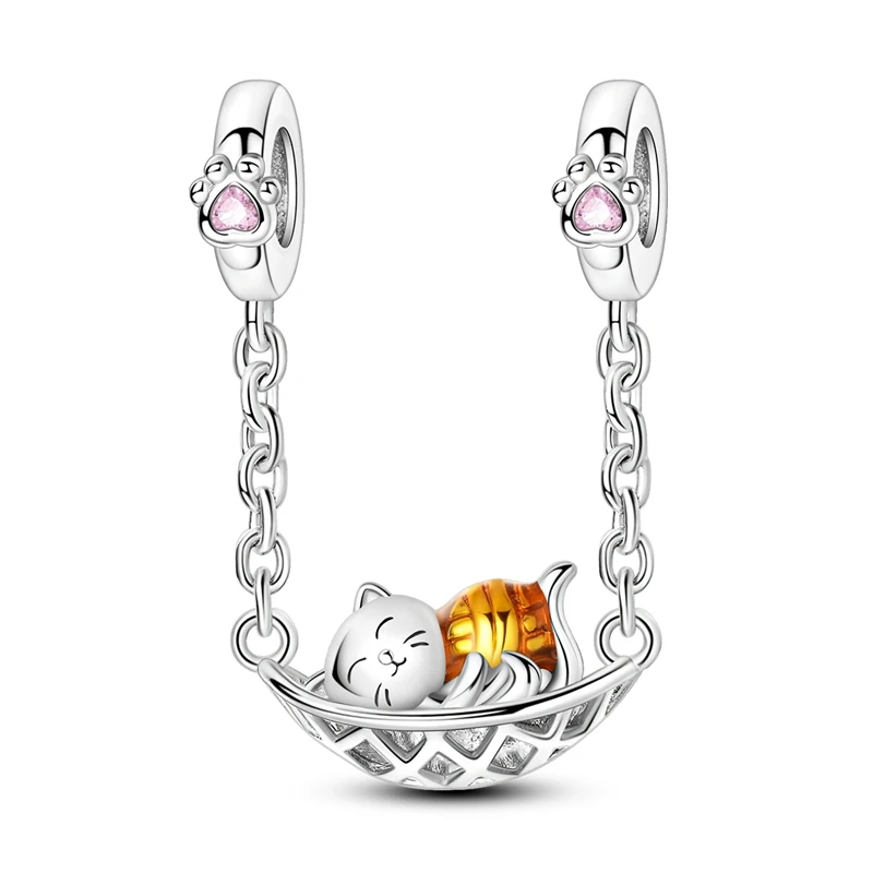 Conta de prata polida com um gato adormecido enrolado, ideal para pulseiras