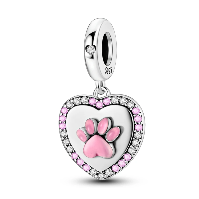 Berloque de coração em prata com pata de animal esmaltada em rosa e moldura cravejada de zircónias