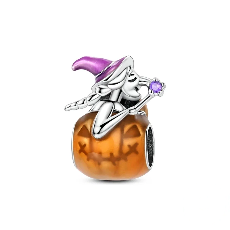 Conta de prata polida com bruxa e abóbora de Halloween, detalhes em zircónia