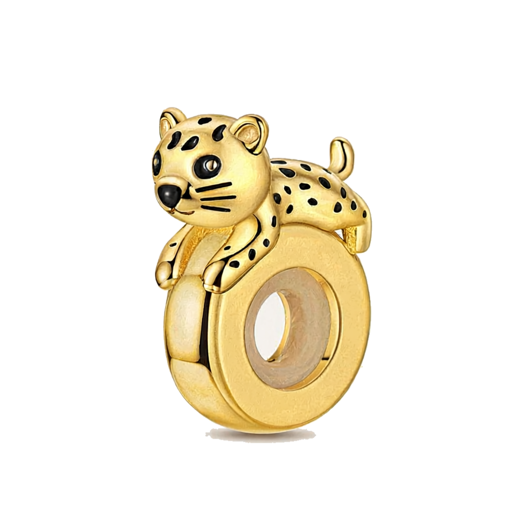 Separador de pulseira em prata com figura de leopardo dourado e pintas pretas